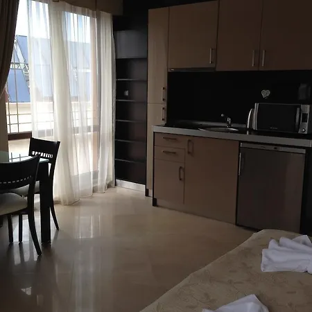 Argo Hotel